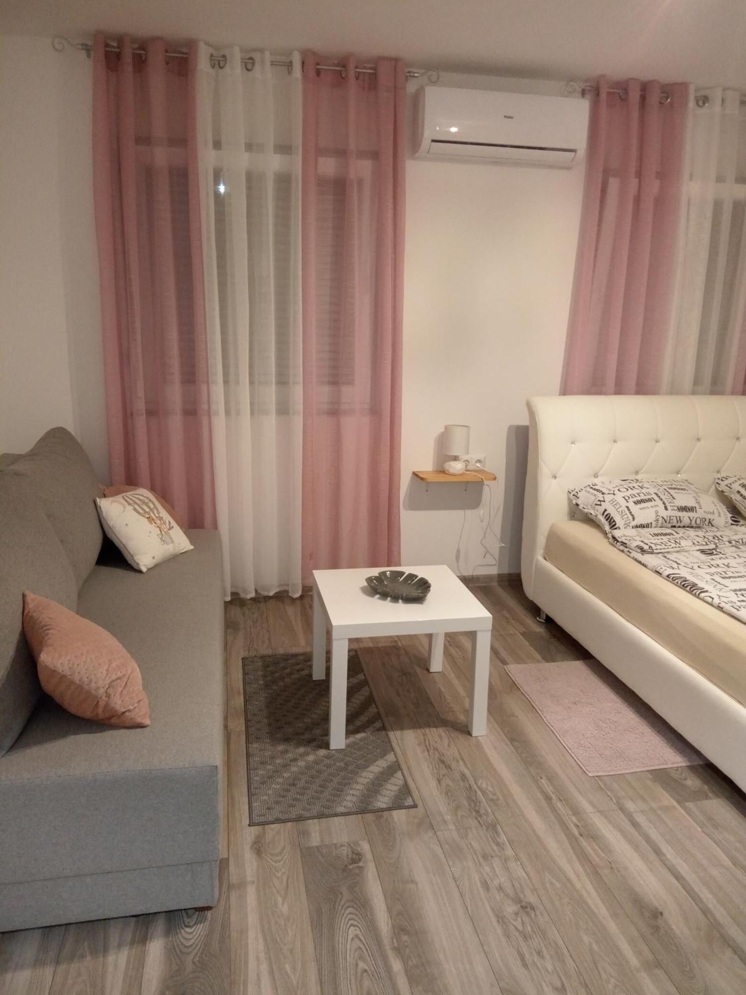 Guest House Happy Day Slunj Ngoại thất bức ảnh